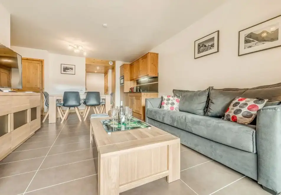 Les Balcons Etoiles, Champagny (self catered apartments) (©andyparant) - Apartments for 6