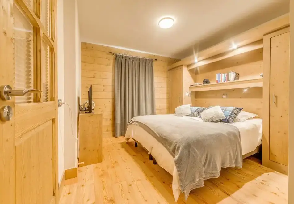 Les Balcons Etoiles, Champagny (self catered apartments) (©andyparant) - Apartments for 8