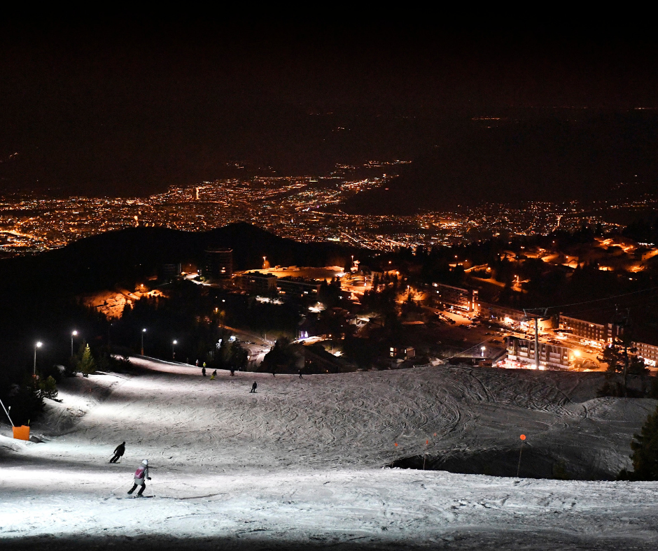 Chamrousse night skiing.png