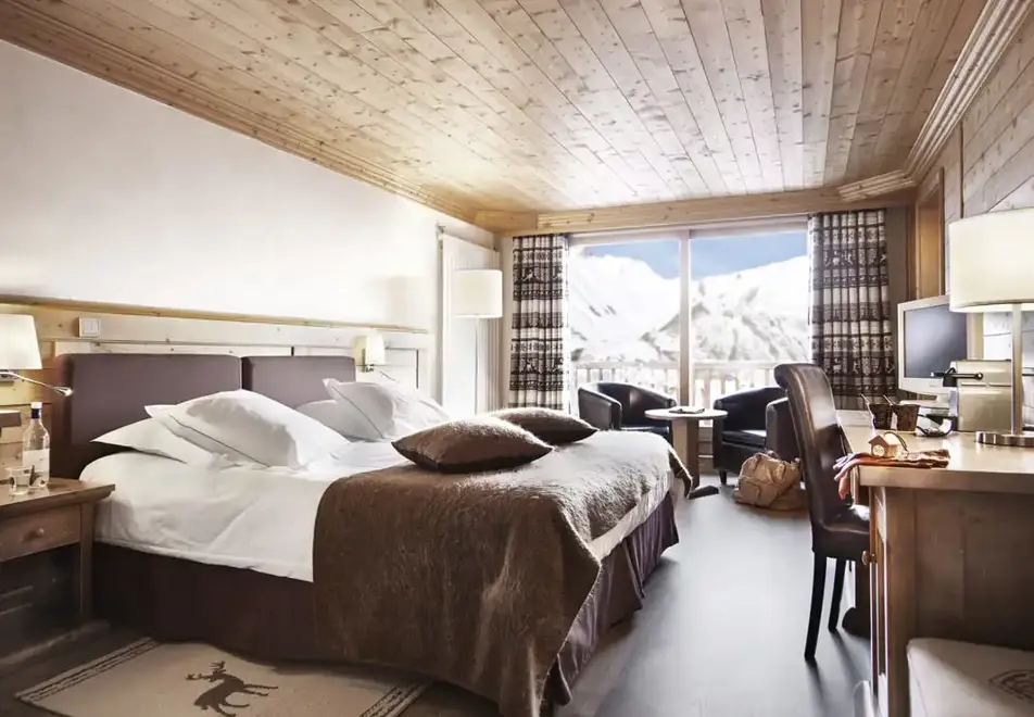 Hotel St Martin & Apartments, St Martin de Belleville - Hotel rooms