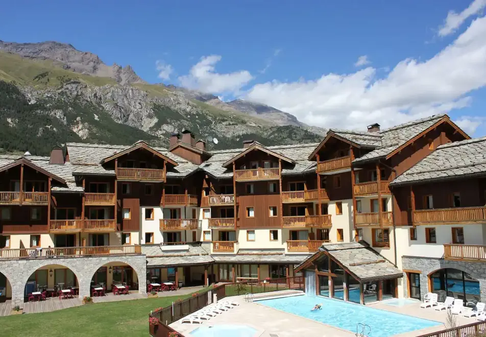 Les Alpages de Val Cenis, Val Cenis (self catered apartments) - Outdoor pool