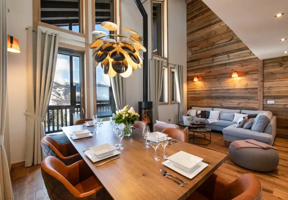 Yellowstone Lodge, La Tania (self catered chalet) - Chalet 4