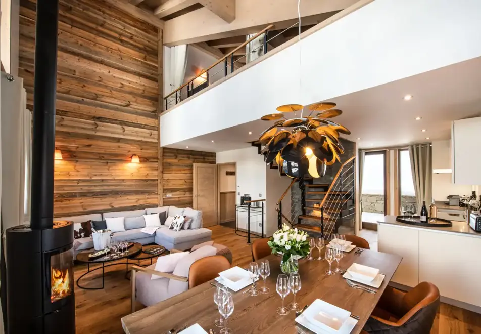 Yellowstone Lodge, La Tania (self catered chalet) - Chalet 4