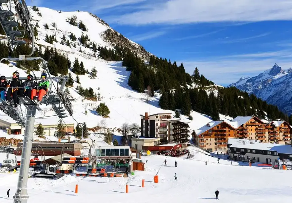 Les Balcons d'Aurea, Auris en Oisans (self catered apartments) - Easy slope access