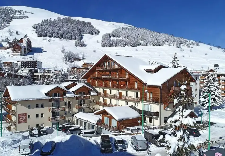 Ours Blanc, Les 2 Alpes (self catered apartments)