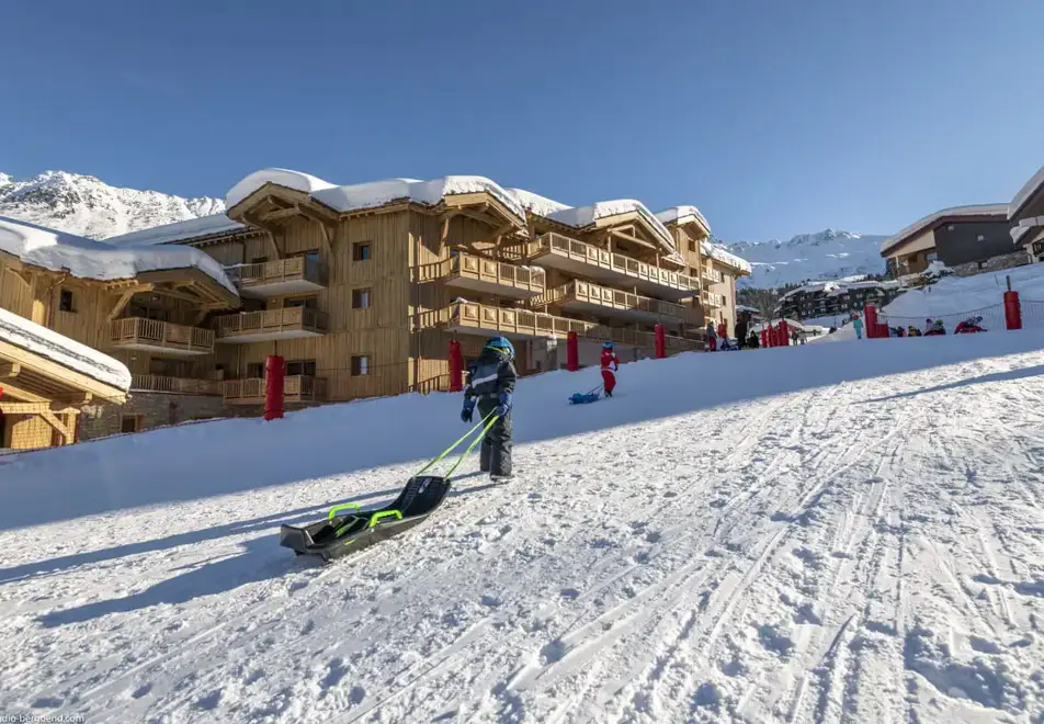 Anitea, Valmorel (self catered apartments) - Ideal location