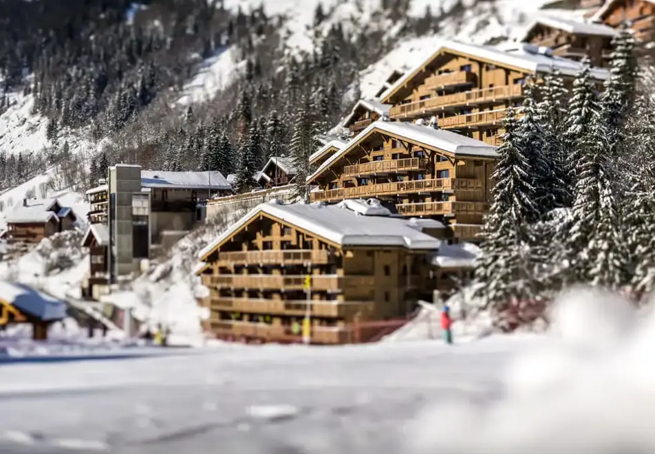 Le Roc des Tours, Grand Bornand (self catered apartments) - Close to ski slopes