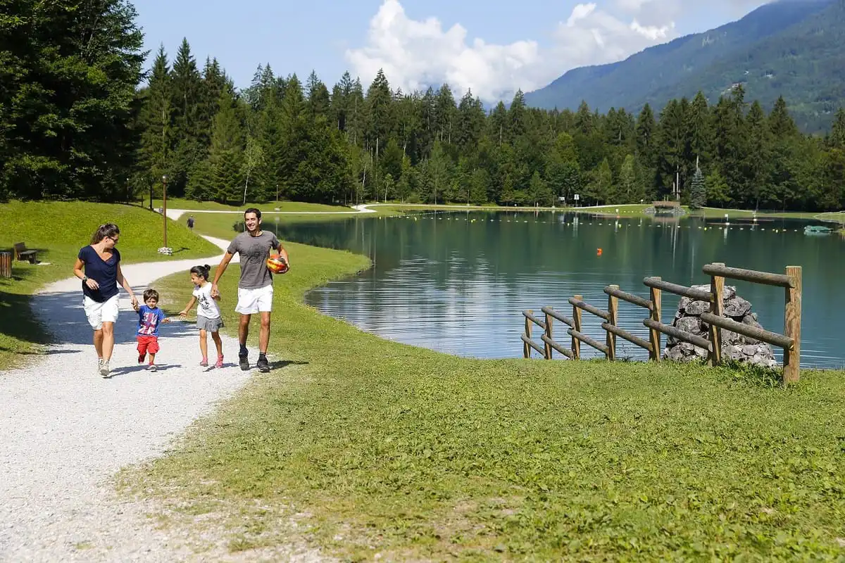 Samoens Village - Lake