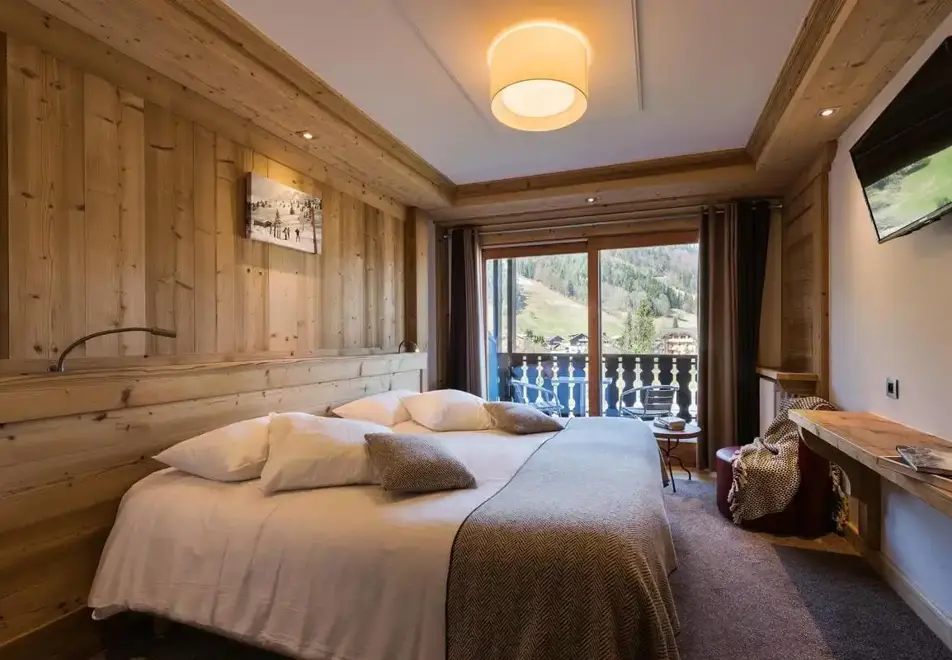 Le Petit Dru, Morzine (Hotel) - Twin/double room