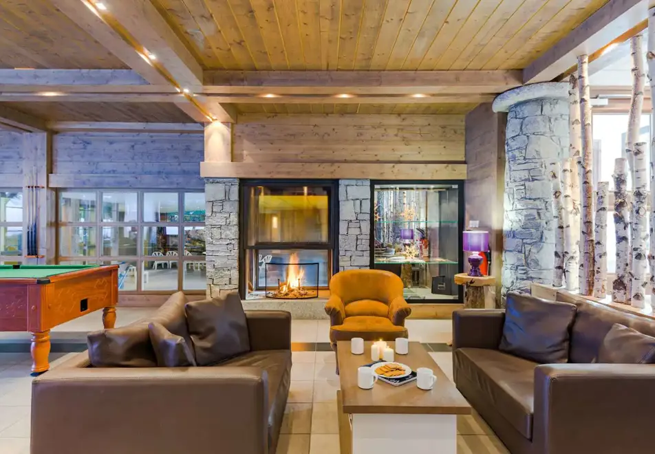 Les Fermes Emiguy, Les Gets (self catered apartments) - Reception/lounge