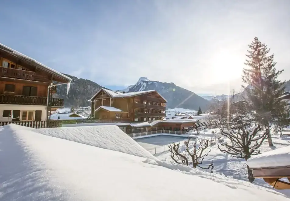 Le Cret, Morzine (hotel)