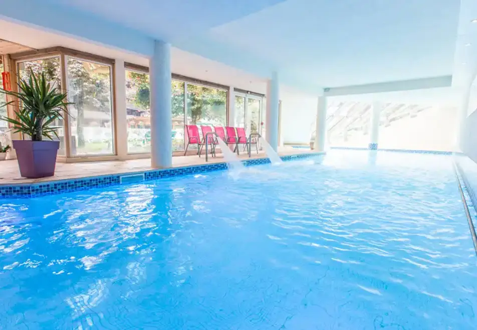 Le Cret, Morzine (hotel) - Indoor pool