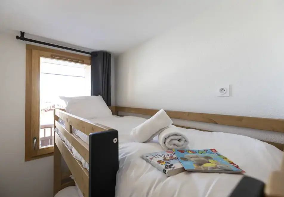 Neige et Soleil, Les Deux Alpes (self catered apartments) ©MReyboz - 1 Bedroom Alcove 6