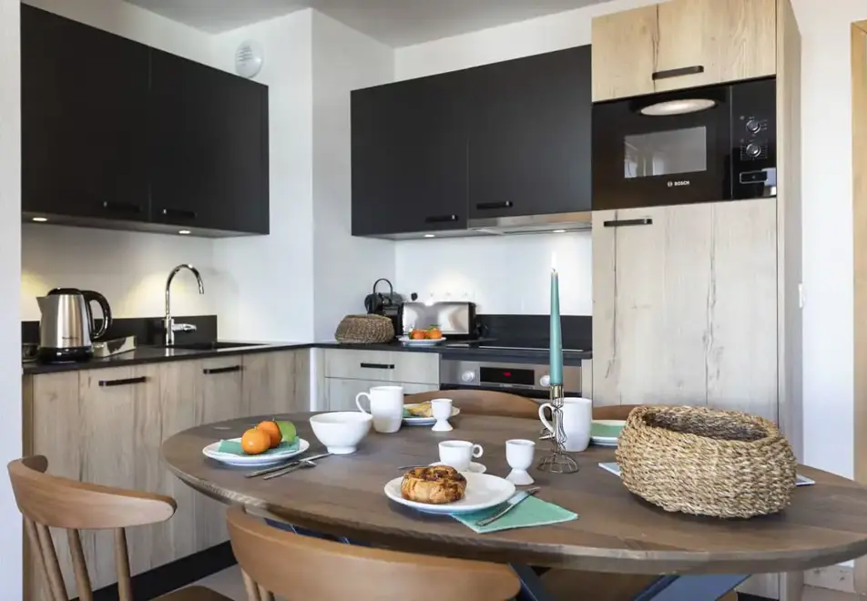 Neige et Soleil, Les Deux Alpes (self catered apartments) ©MReyboz - 1 Bedroom Alcove 6