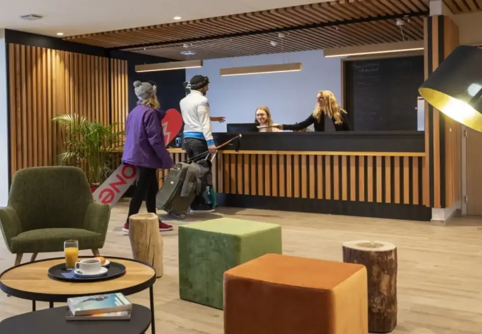 Etoile des Sybelles, Le Corbier (self catered apartments) - Reception