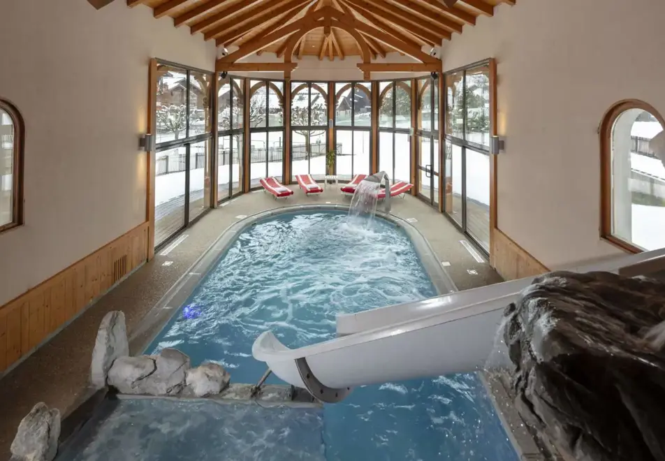 Neige et Roc, Samoens (hotel & apartments) - Indoor pool