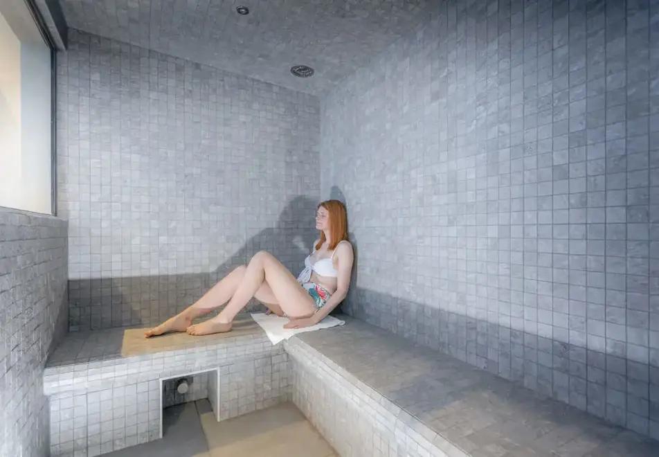 Les Clarines, Les Deux Alpes (self catered apartments) (©Manureyboz) - Steam room