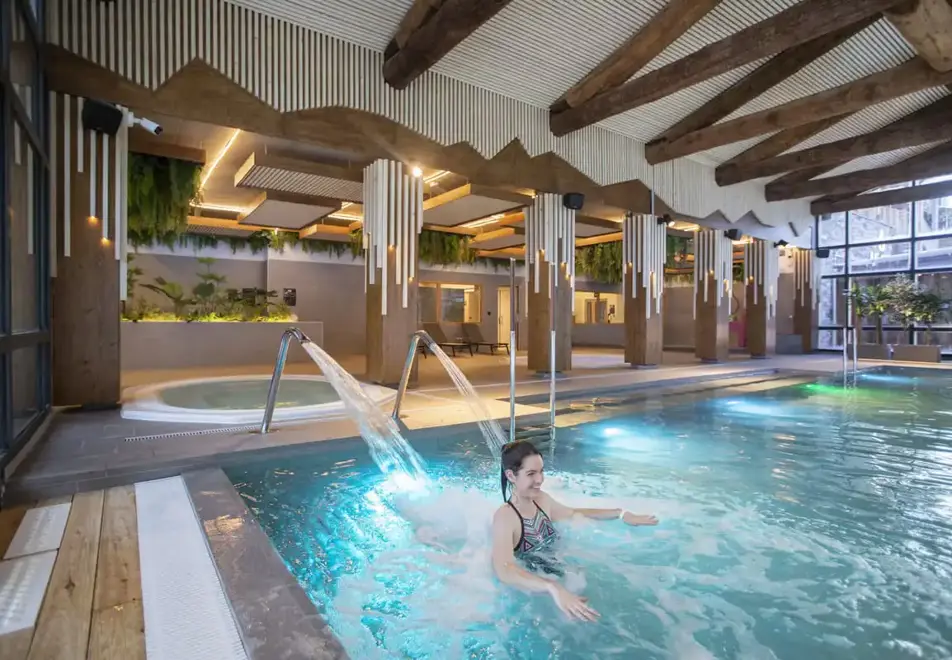 Les Balcons Platinium, Val Cenis (self catered apartments) - Indoor pool (©ManuReyboz)