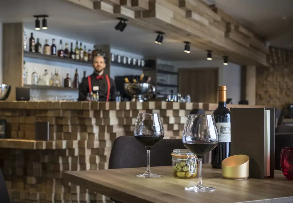 Alparena, La Rosiere (Apartments & Hotel) - Alpagio bar & restaurant (©Manureyboz)