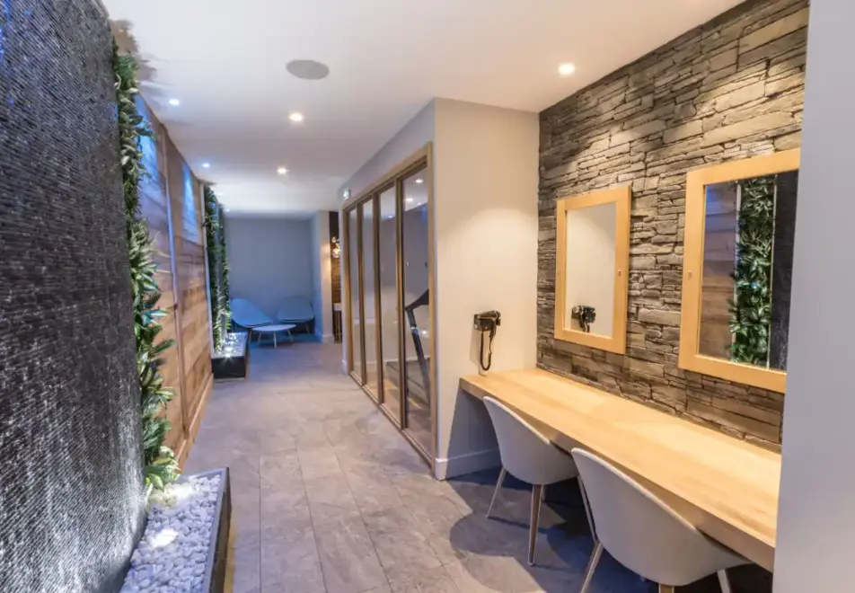 Chalet Altitude, Arc 2000 (self catered apartments) - Spa