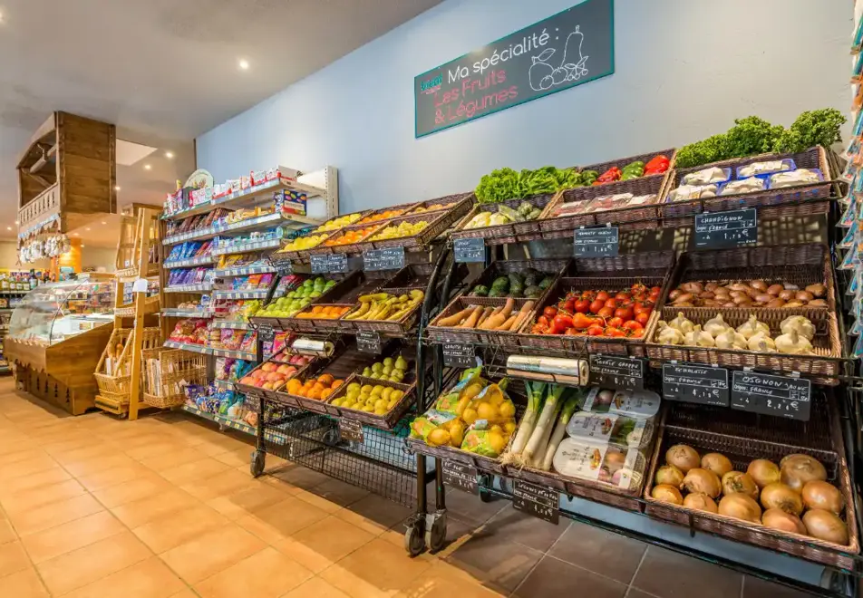  Chalet Altitude, Arc 2000 (self catered apartments) - Casino Vival (ground floor)