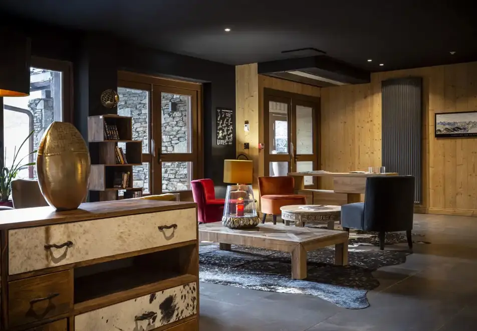 Daria-I Nor, Alpe d'Huez (hotel & apartments) - Reception