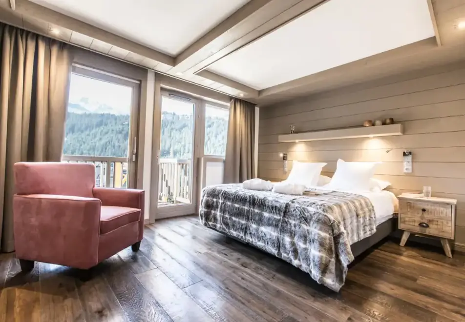 Keystone Lodge, Courchevel Moriond (self catered apartments) - 4 bed penthouse 8
