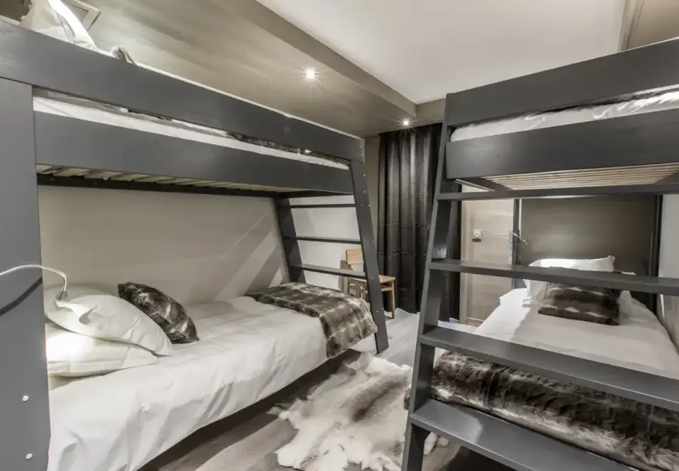 Keystone Lodge, Courchevel Moriond (self catered apartments) - 3 bed 8