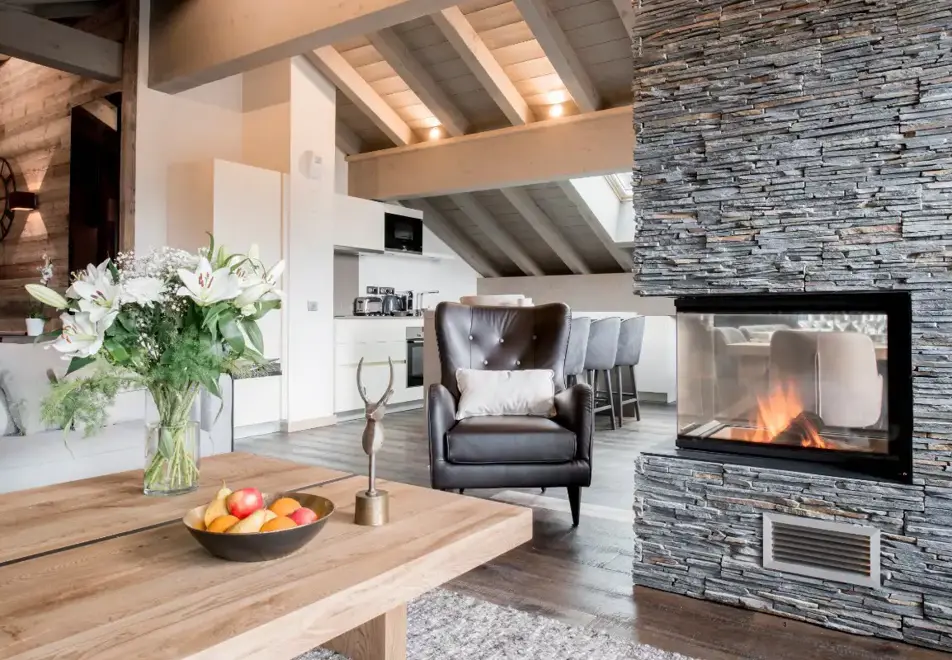 Mammoth Lodge, Courchevel Moriond (self catered apartments) - 4 bed 9 penthouse
