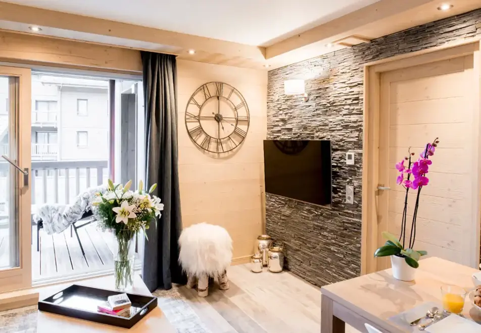 Mammoth Lodge, Courchevel Moriond (self catered apartments) - 1 bed alc 4 3rd floor