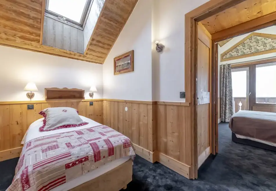 Eterlou, Meribel (hotel) - Typical Apartment 6 style