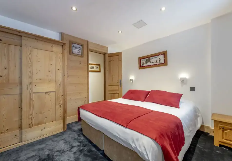 Eterlou, Meribel (hotel) - Typical Apartment 6 style