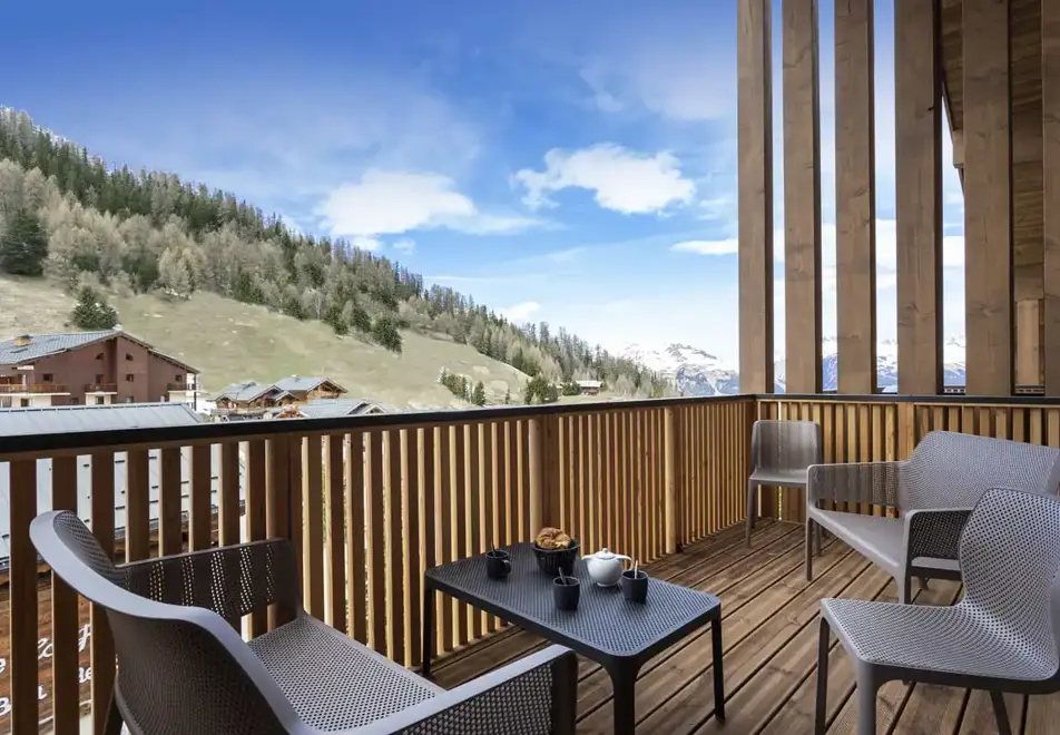 Diamant des Neiges, Plagne 1800 (self catered apartments) ©M.Reyboz - 5 bed sleeps 12