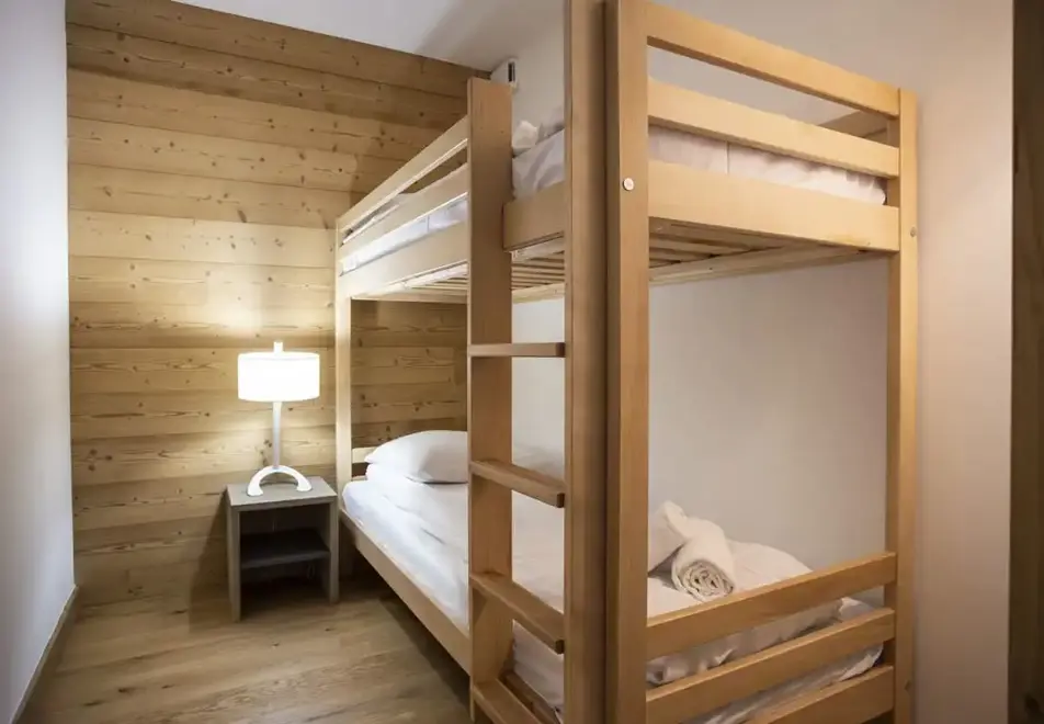 Diamant des Neiges, Plagne 1800 (self catered apartments) ©M.Reyboz - 2 bed alc sleeps 8