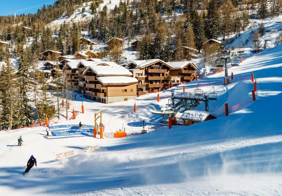 Les Chalets d'Edelweiss, La Plagne (self catered apartments) - 20m from slopes