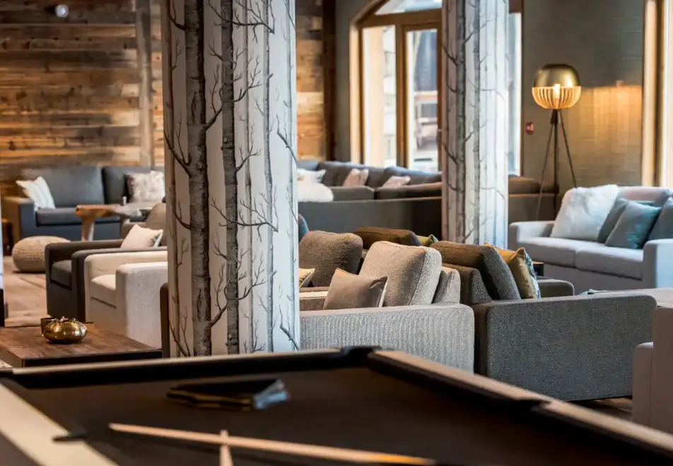 Chalet Skadi, Val d'Isere (self catered apartments) - Reception