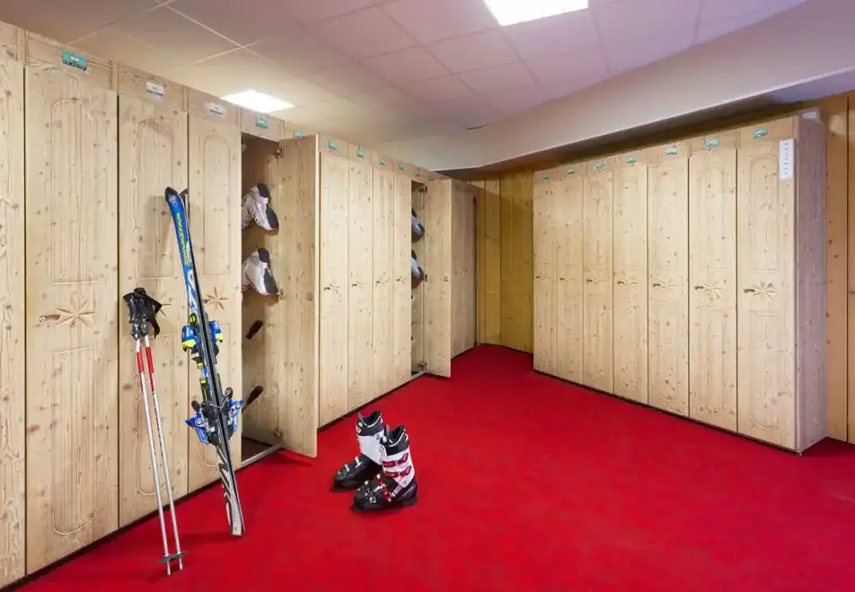 Les Arolles, Val Thorens (hotel) - Ski room