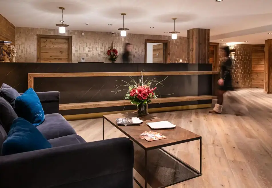 Manali Lodge & Suites, Courchevel Moriond (high end apartments) - Reception