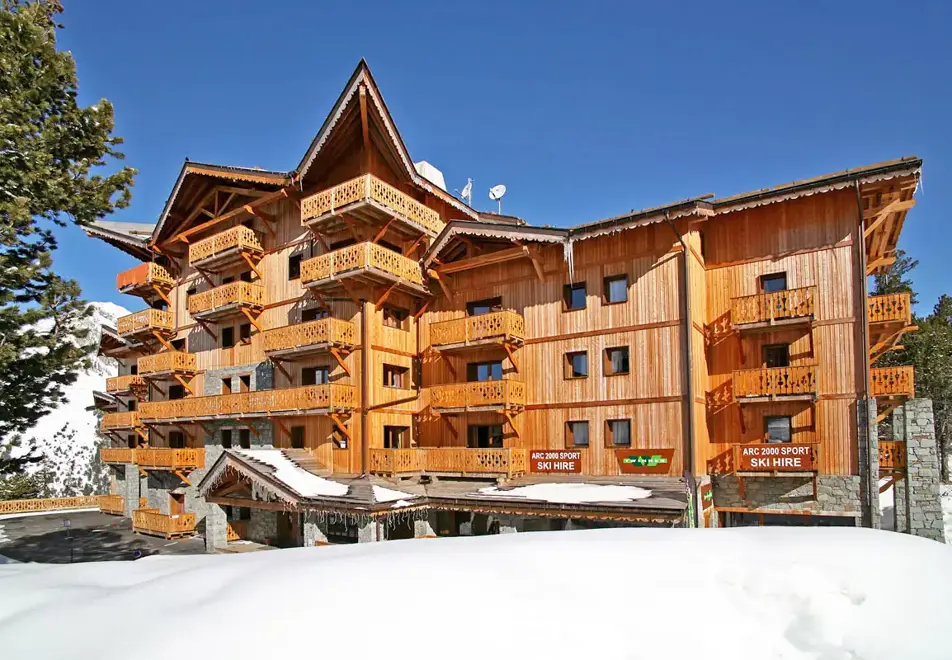 Chalet de l'Ours, Arc 2000 (self catered apartments)
