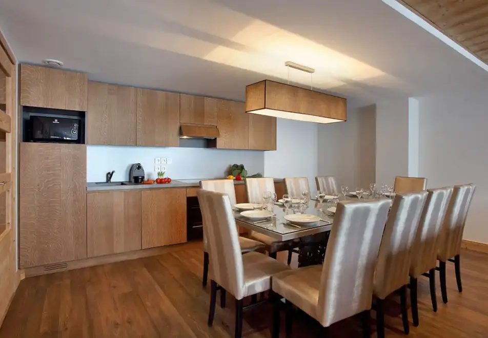 La Source des Arcs, Arcs 2000 (self catered apartments) - Typical apartment style