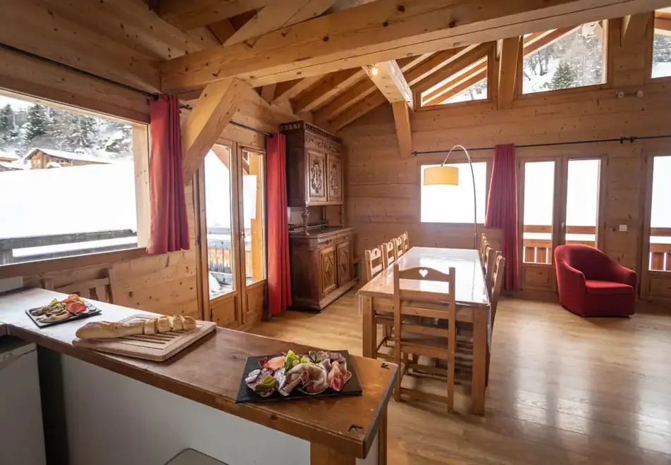 Chalet Pierre 1, Plagne 1800 (self catered chalet) - Dining area