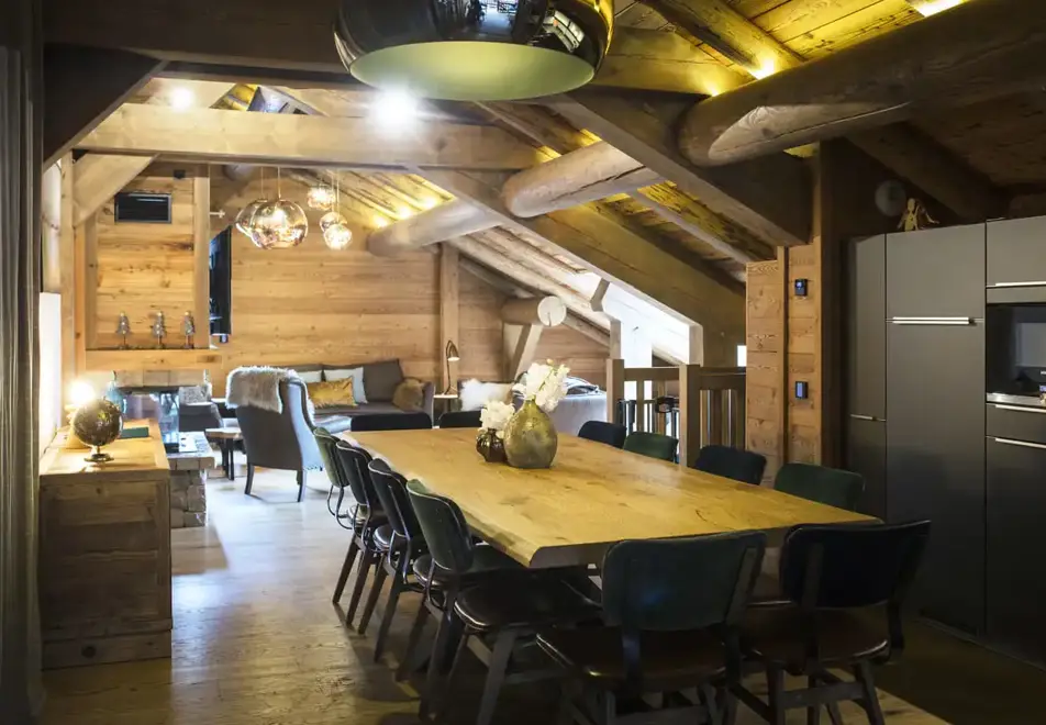 Chalet Bossonnet, La Clusaz (self catered chalet) - Dining area