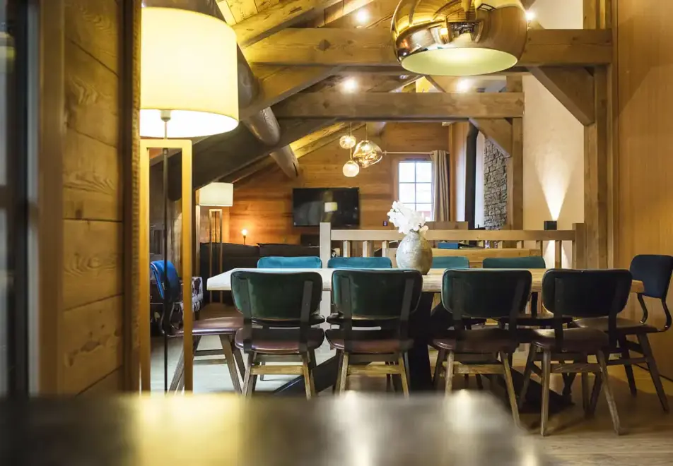 Chalet Bossonnet, La Clusaz (self catered chalet) - Dining area