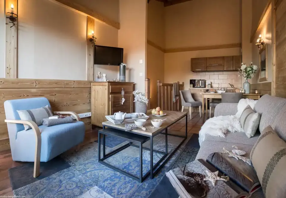 Le Hameau de Sapiniere, Les Menuires (self catered apartments) - Typical apartment style 4 persons