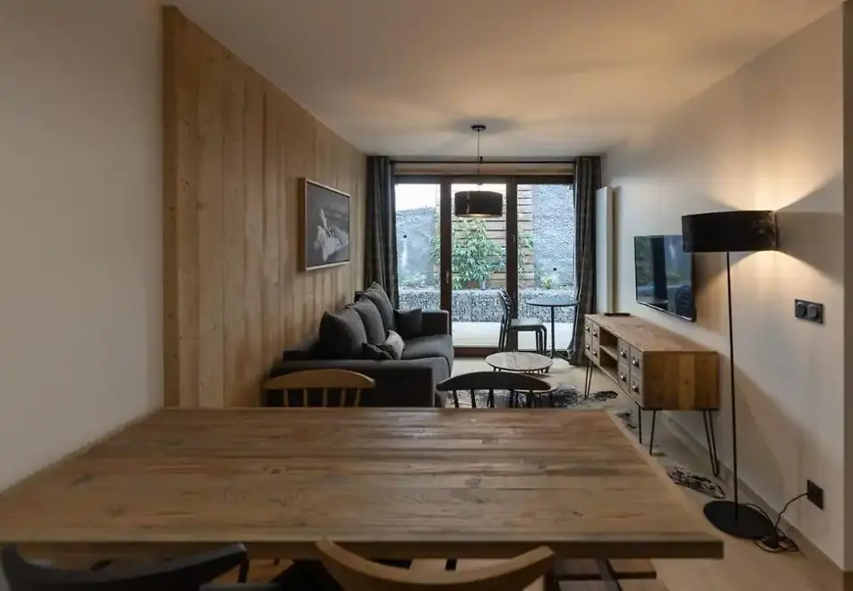 Cristal Lodge, Serre Chevalier (self catered apartments) - Typical apartment style