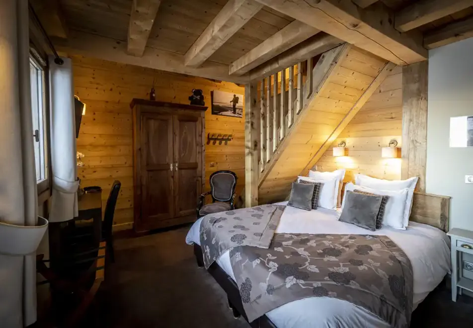 Chalet Cocoon, Plagne 1800 (self catered chalets) - Double bedroom