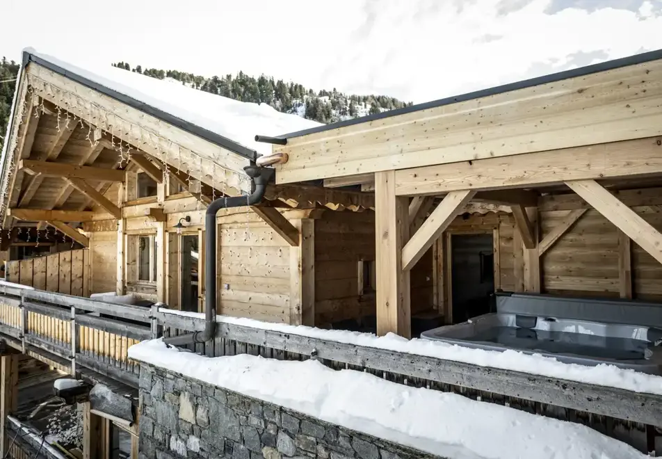 Chalet Cocoon, Plagne 1800 (self catered chalets) - Hot tub