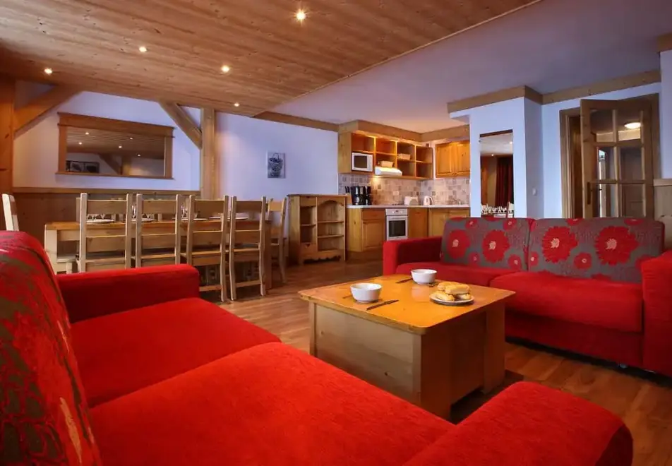 Cime des Arcs, Arcs 2000 (self catered apartments) - Typical apartment style