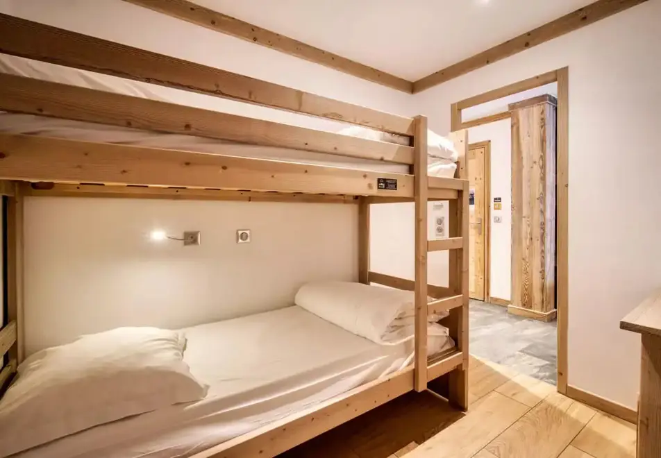 Cap Neige, Tignes le Lac (self catered apartments) - Cap Neige 00