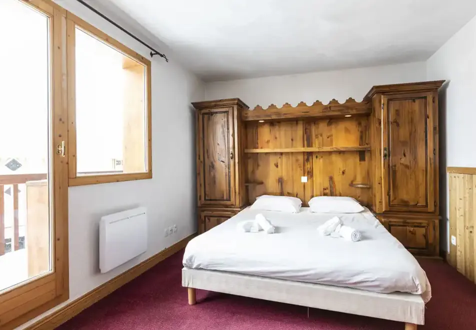 Plein Sud, Val Thorens (self catered apartments) - Typical 3 bed apartment style